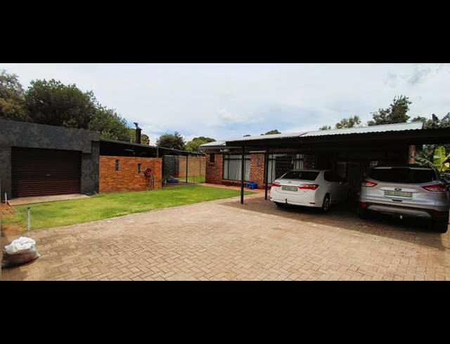 3 BEDROOM HOUSE FOR SALE IN WILGEHOF